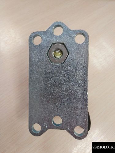 Хомут опорного колеса прицепа Winterhoff d48 мм 250 кг чугун (1860657) 1860657 фото