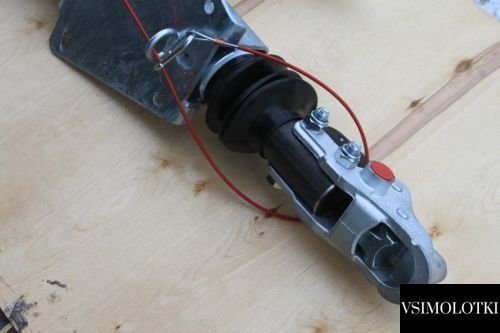 Гальмо накату AL-KO 2,8 VB-1-C 2500-3500 кг AK350/351 інерційне монтаж зверху - знизу (1251555) 1251555 фото